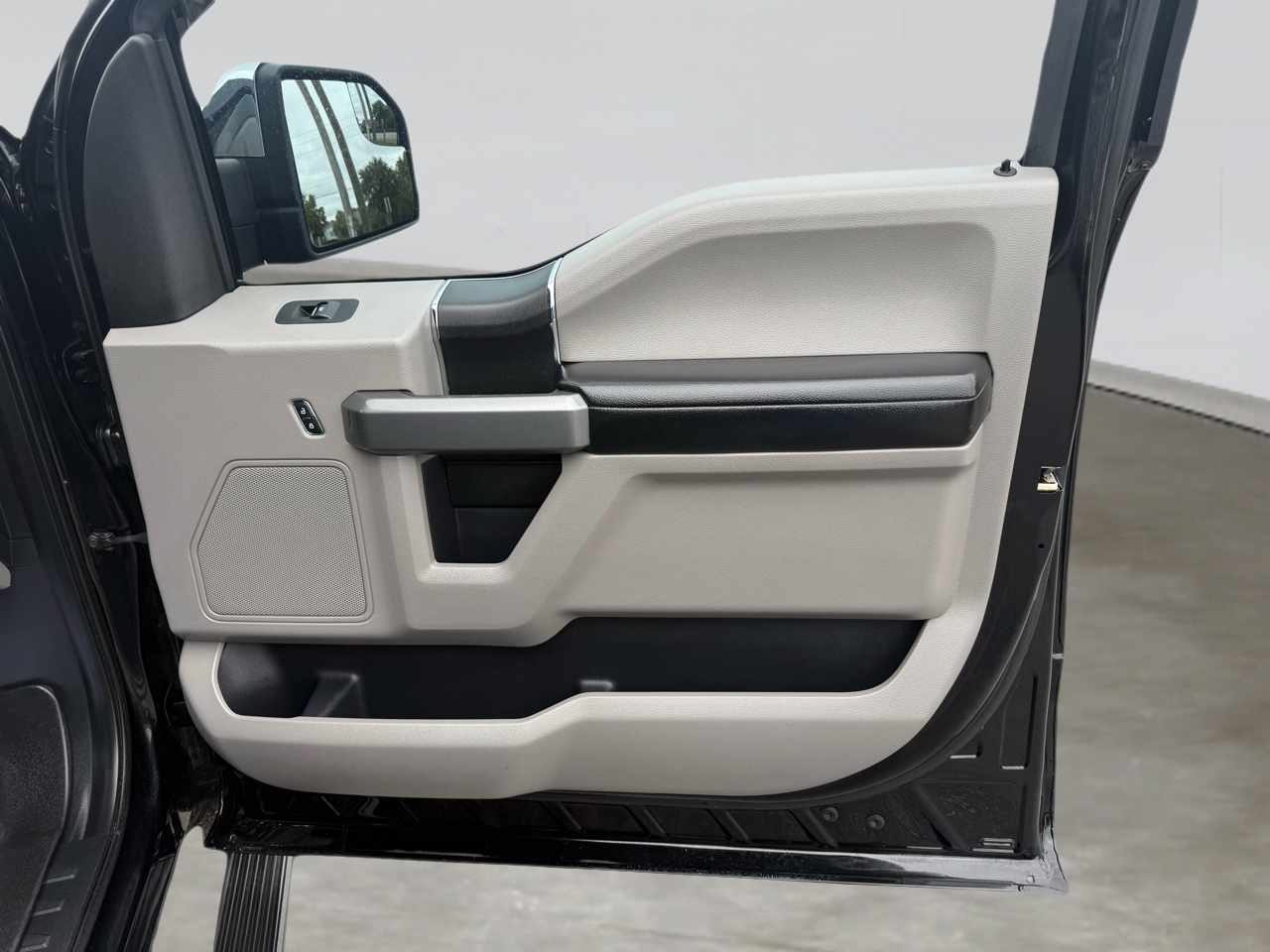 Ford F-150 XLT 2WD 2018 Ford F-150 XLT 2WD 2018