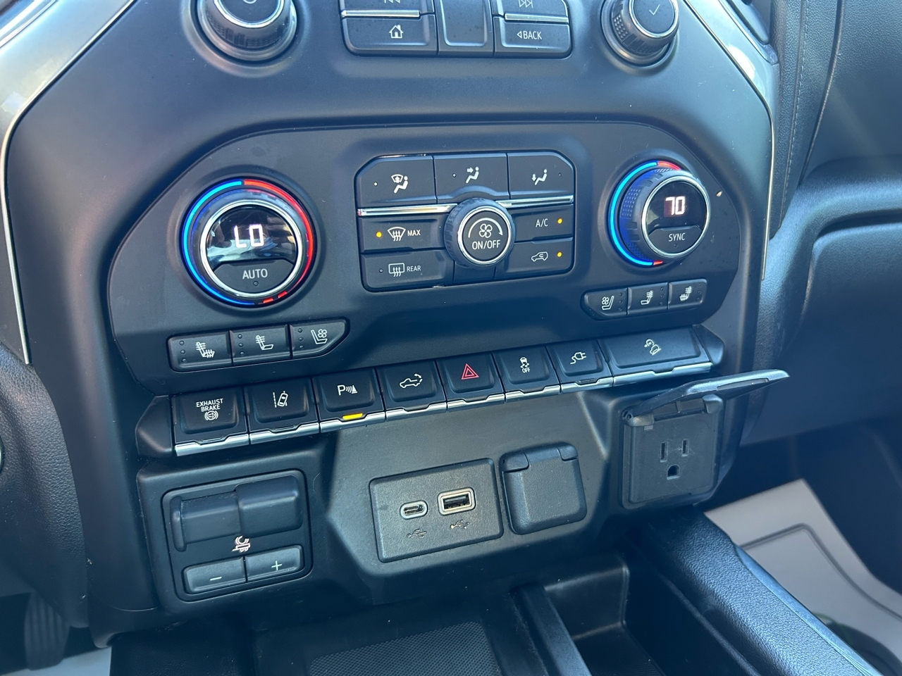 Chevrolet Silverado 2500HD LTZ Crew Cab Short Box 4WD 2021 Chevrolet Silverado 2500HD LTZ Crew Cab Short Box 4WD 2021