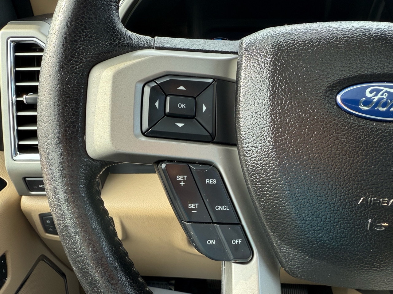 Ford F-150 Lariat 2016 Ford F-150 Lariat 2016