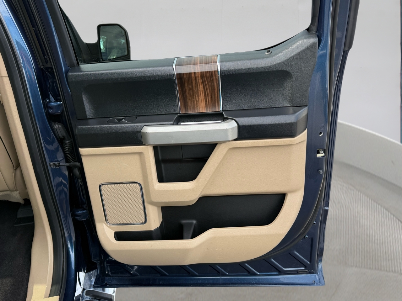 Ford F-150 Lariat 2016 Ford F-150 Lariat 2016