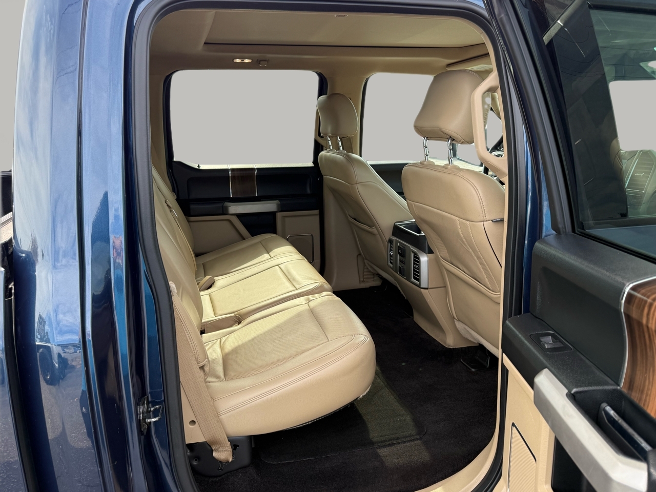 Ford F-150 Lariat 2016