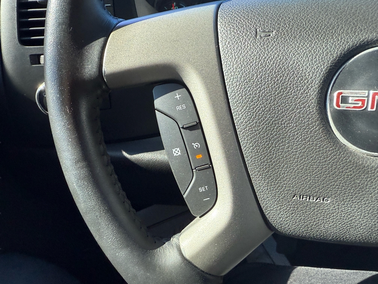 GMC Sierra 1500 SLE 4WD 2013