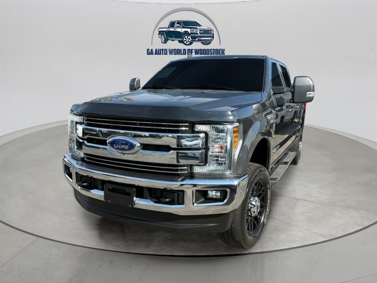 2019 Ford F-350 Super Duty Lariat's photo