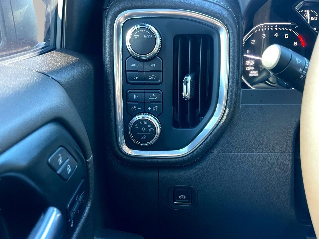 GMC Sierra 1500 SLT Crew Cab Short Box 4WD 2020