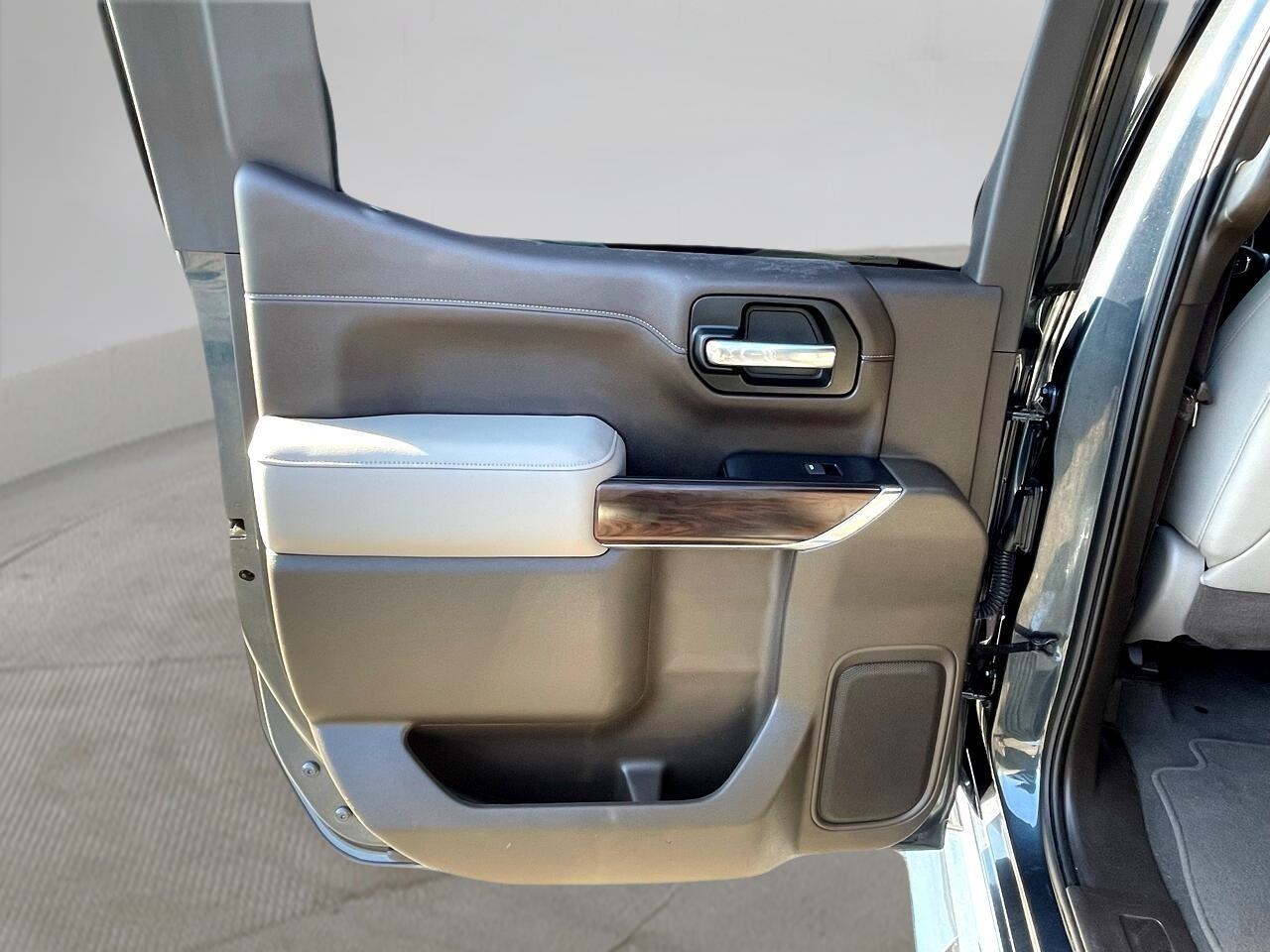 GMC Sierra 1500 SLT Crew Cab Short Box 4WD 2020