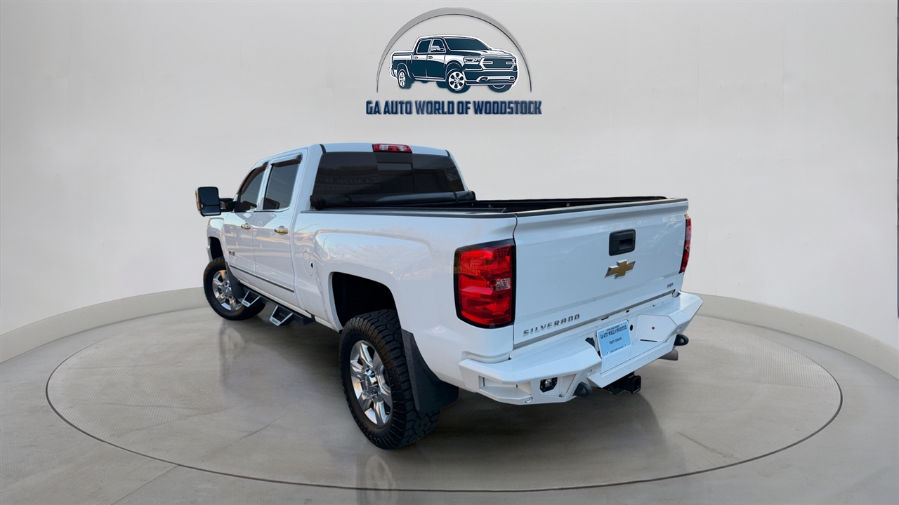 2019 Chevrolet Silverado 2500HD LTZ photo 2