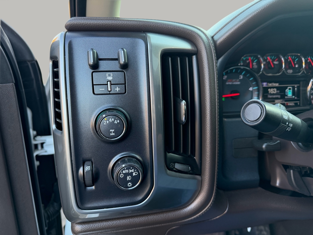 Chevrolet Silverado 2500HD LTZ Crew Cab Long Box 4WD 2019