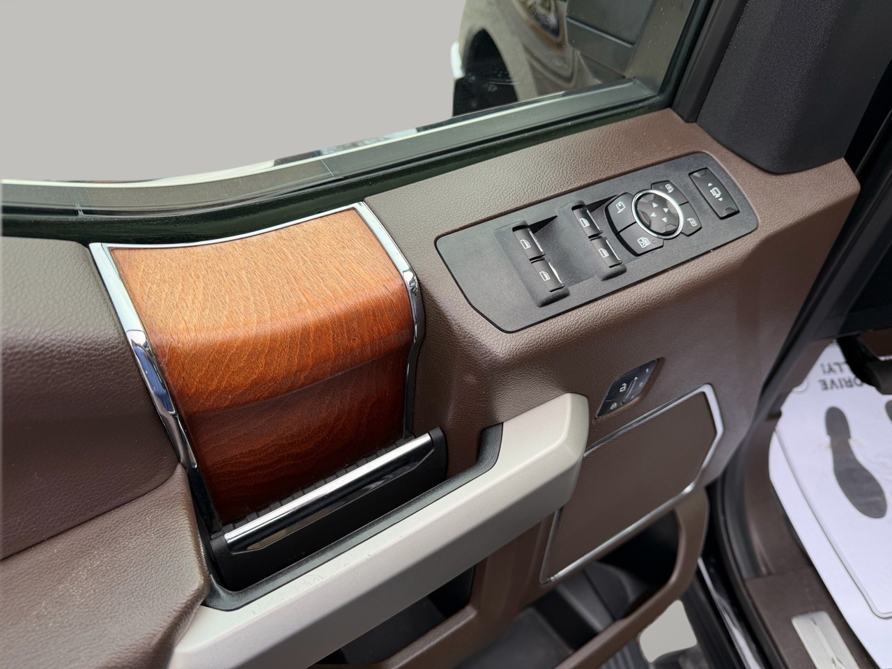 Ford F-350 SD King Ranch Crew Cab Long Bed DRW 4WD 2017