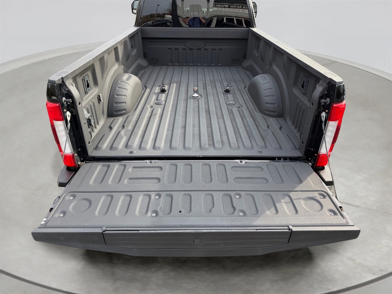 Ford F-350 SD King Ranch Crew Cab Long Bed DRW 4WD 2017