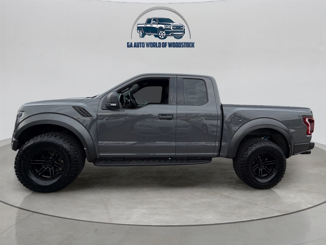 Ford F-150 SVT Raptor 2018