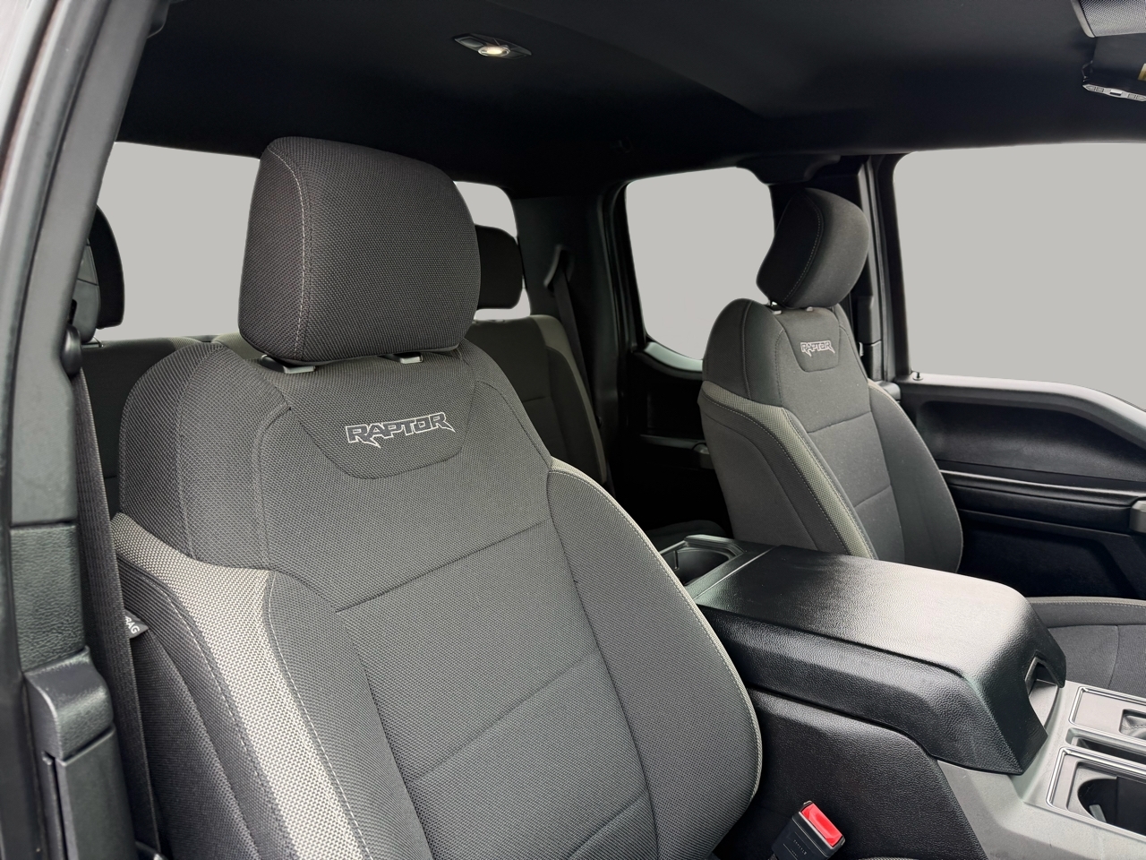 Ford F-150 SVT Raptor 2018