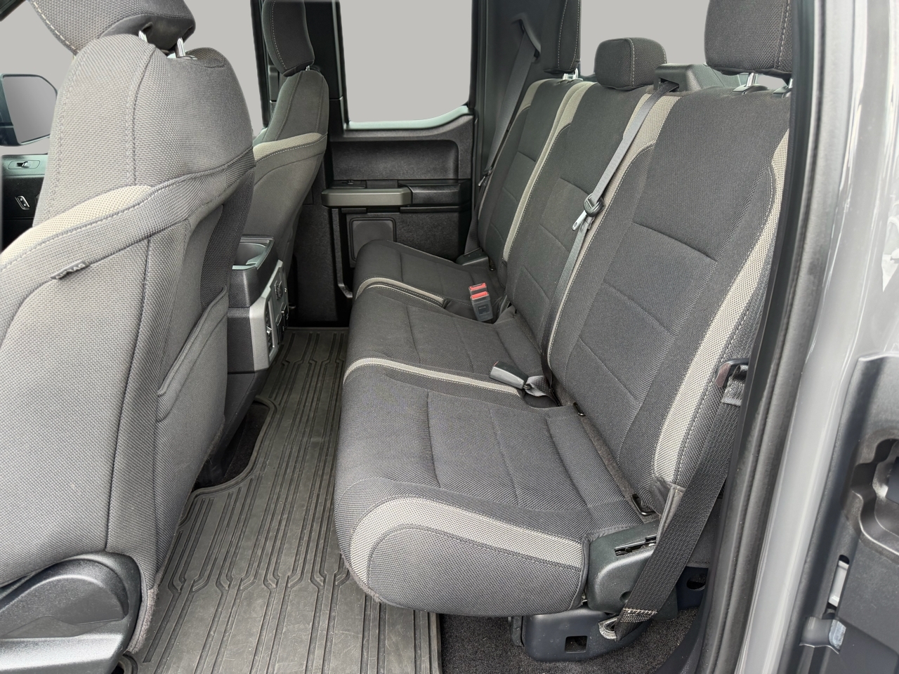 Ford F-150 SVT Raptor 2018