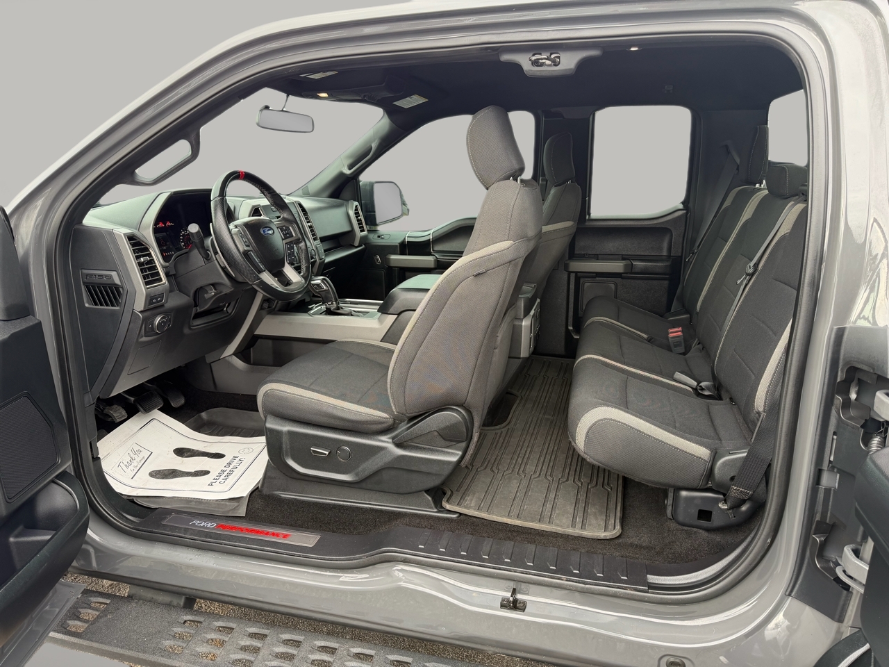 Ford F-150 SVT Raptor 2018