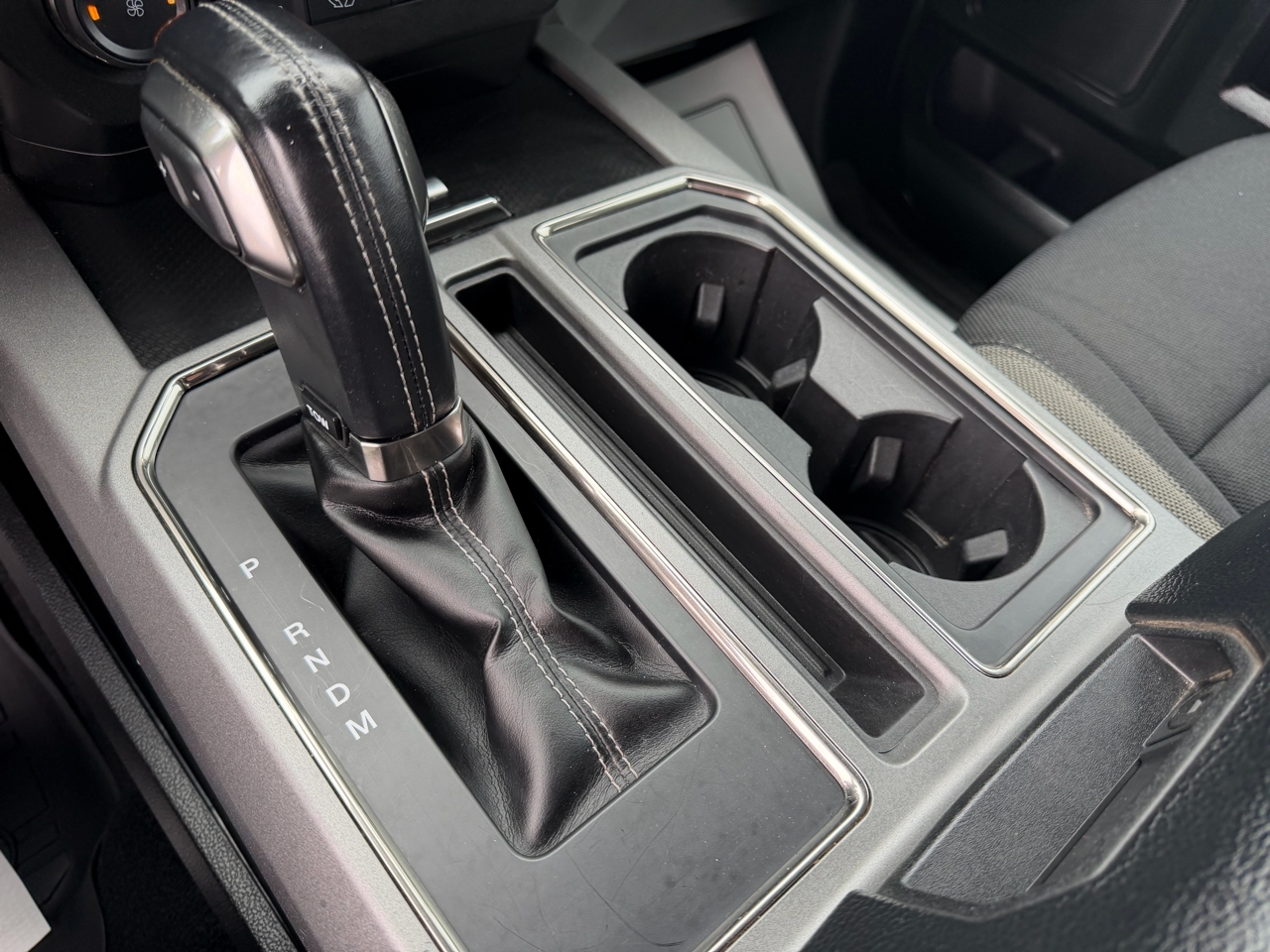 Ford F-150 SVT Raptor 2018