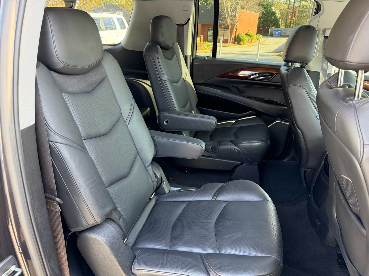 Cadillac Escalade ESV 2WD Premium 2016