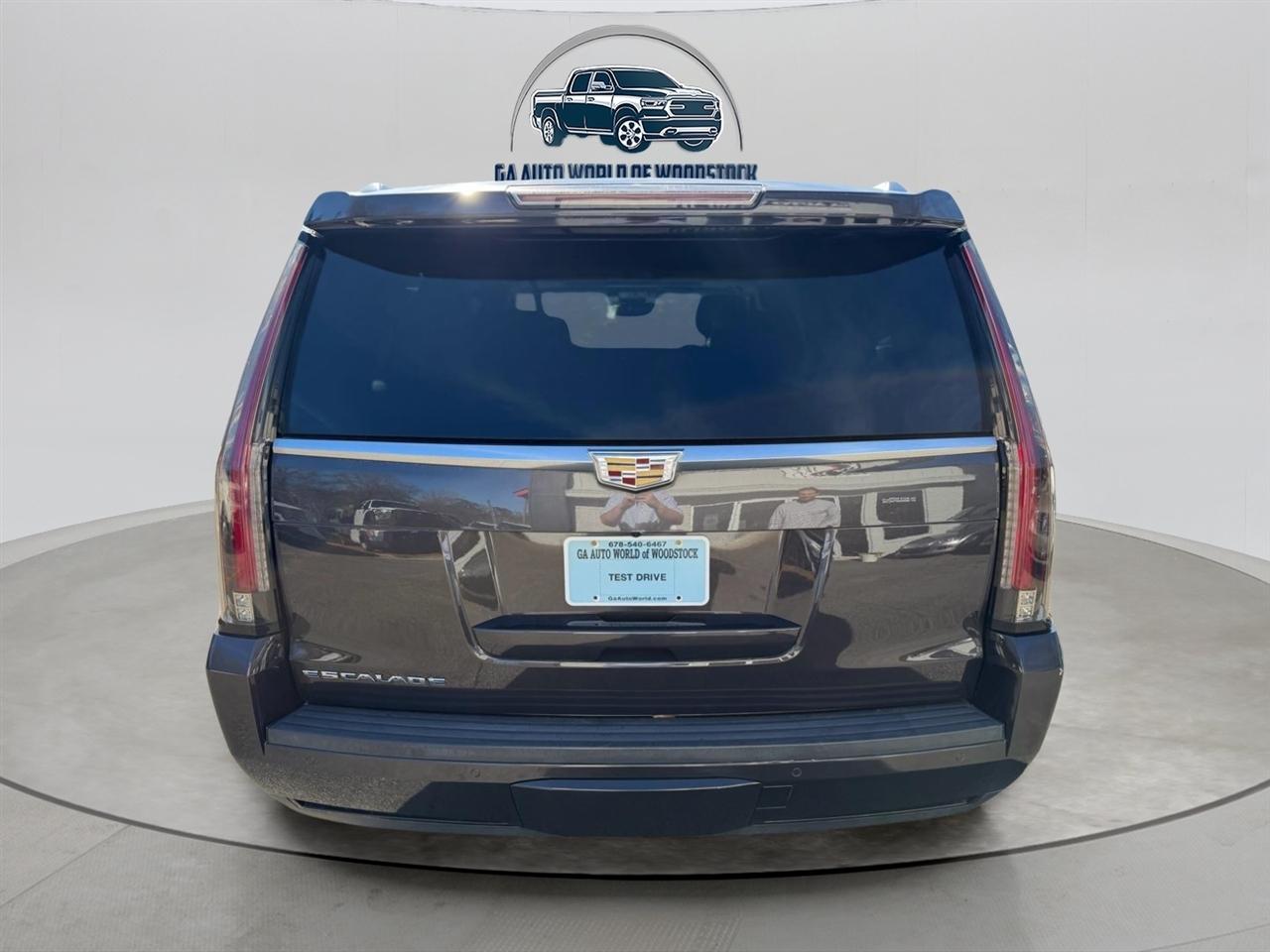 Cadillac Escalade ESV 2WD Premium 2016