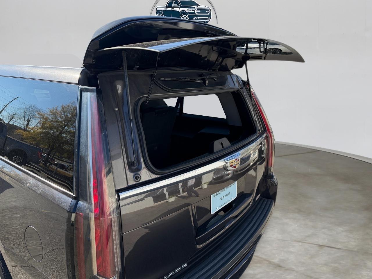 Cadillac Escalade ESV 2WD Premium 2016
