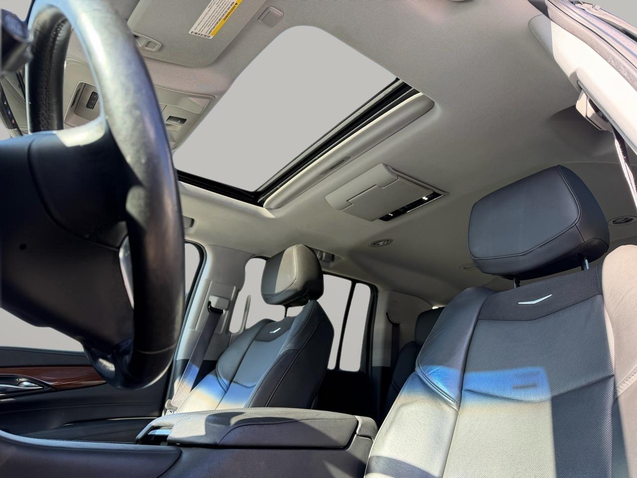 Cadillac Escalade ESV 2WD Premium 2016