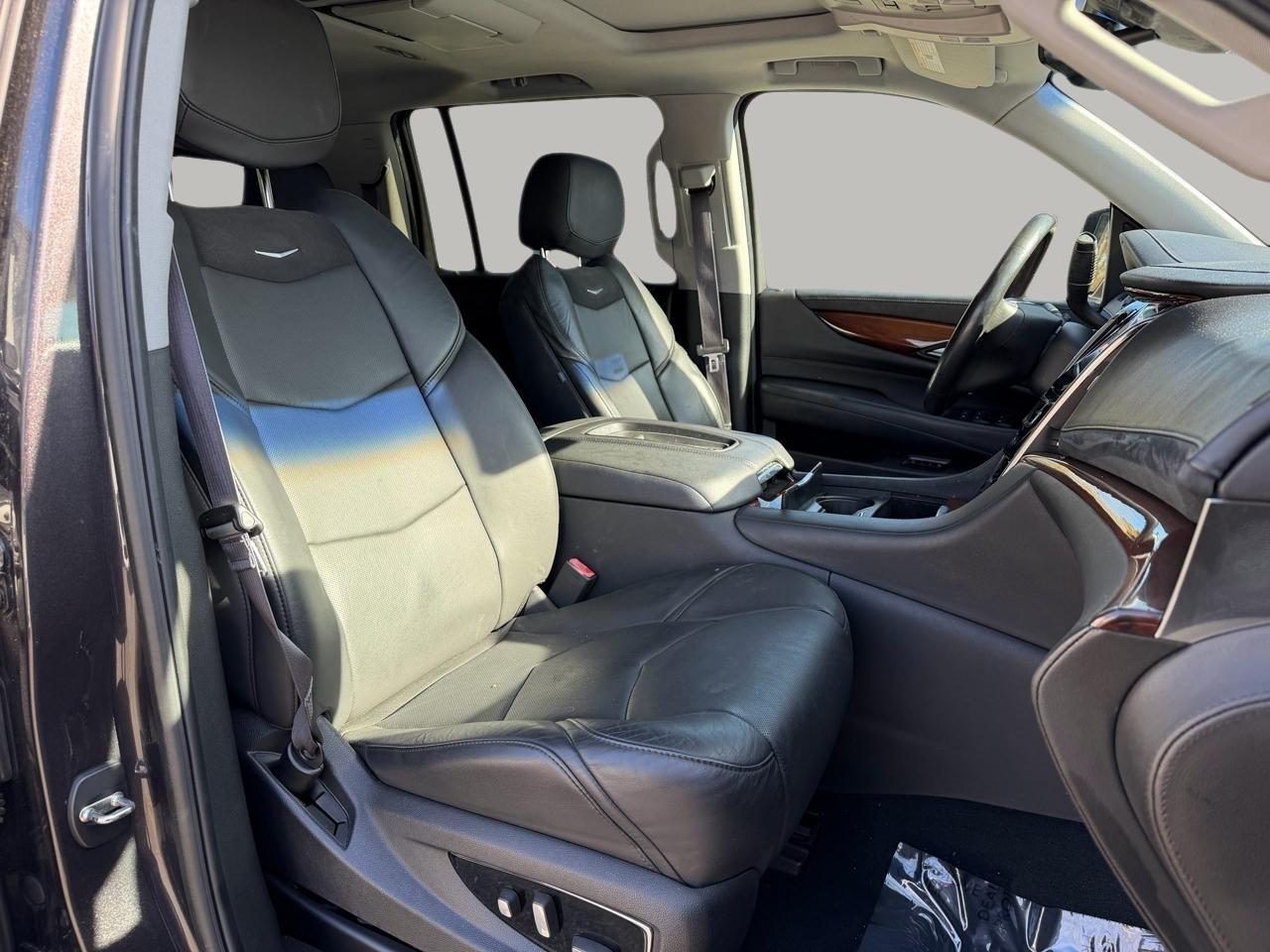 Cadillac Escalade ESV 2WD Premium 2016
