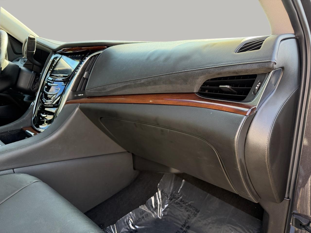 Cadillac Escalade ESV 2WD Premium 2016