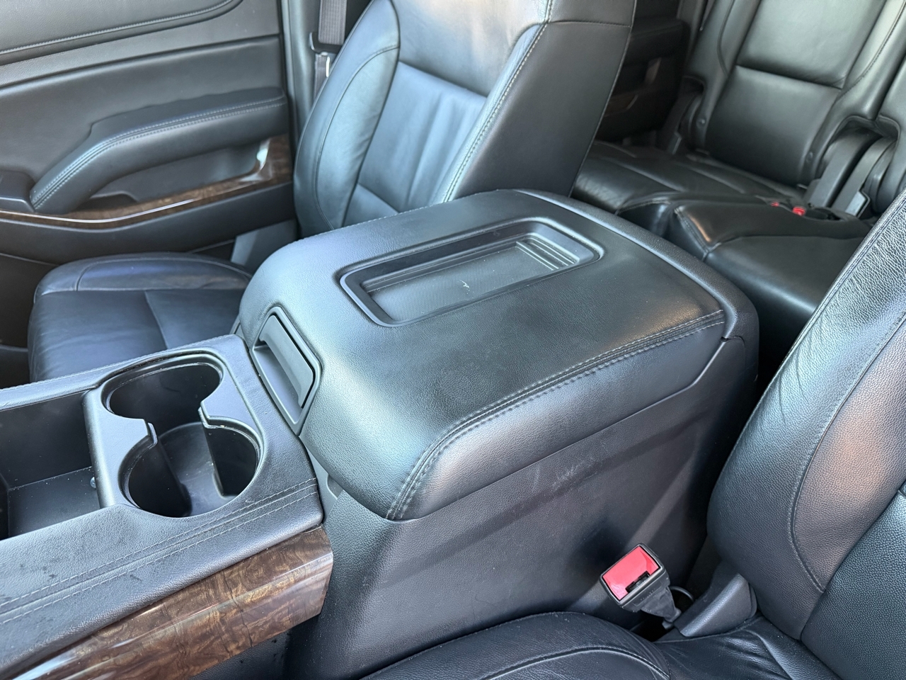 Chevrolet Suburban LT 2WD 2016