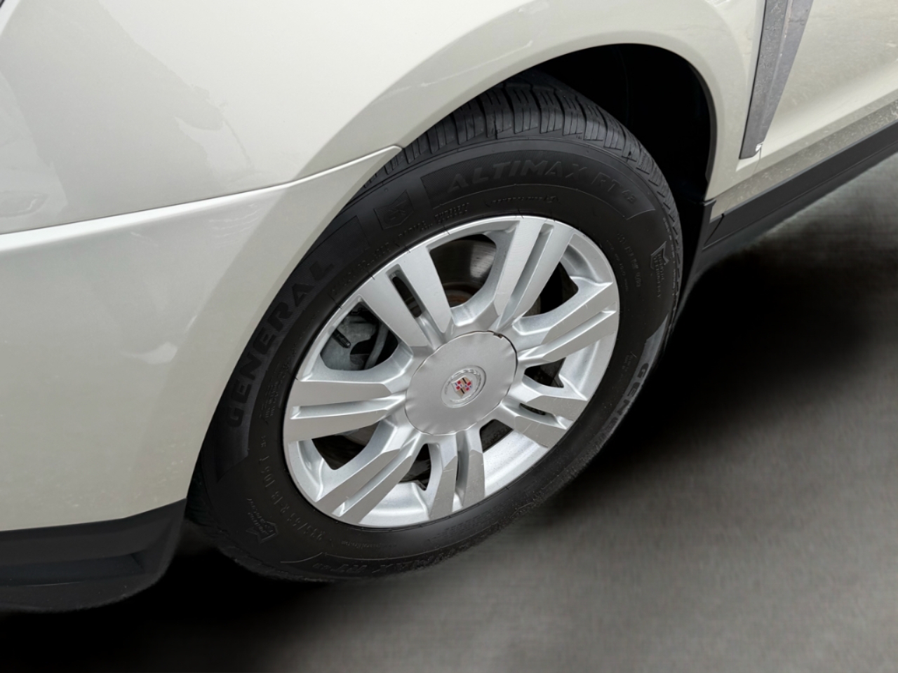 Cadillac SRX Luxury Collection FWD 2014