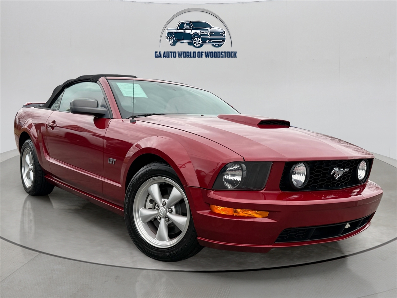 Ford Mustang GT Deluxe Convertible 2008