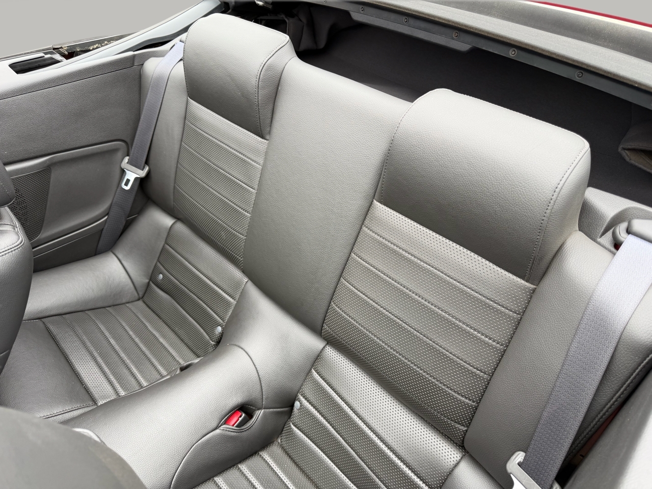 Ford Mustang GT Deluxe Convertible 2008