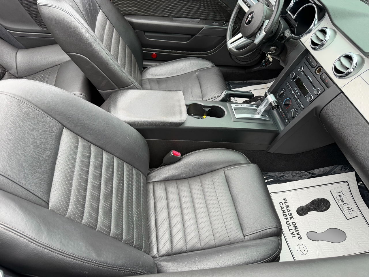 Ford Mustang GT Deluxe Convertible 2008