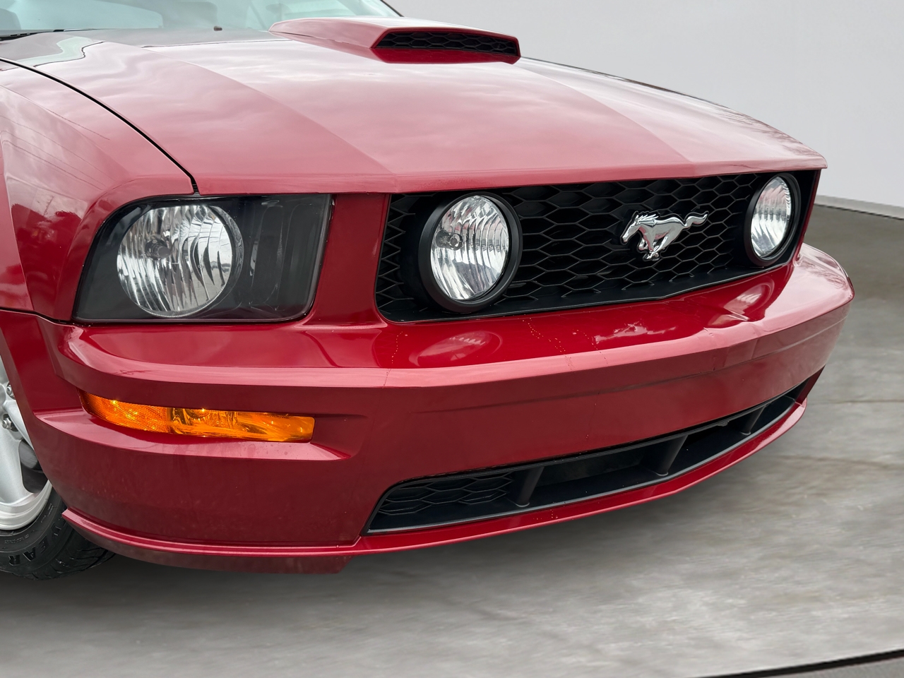 Ford Mustang GT Deluxe Convertible 2008