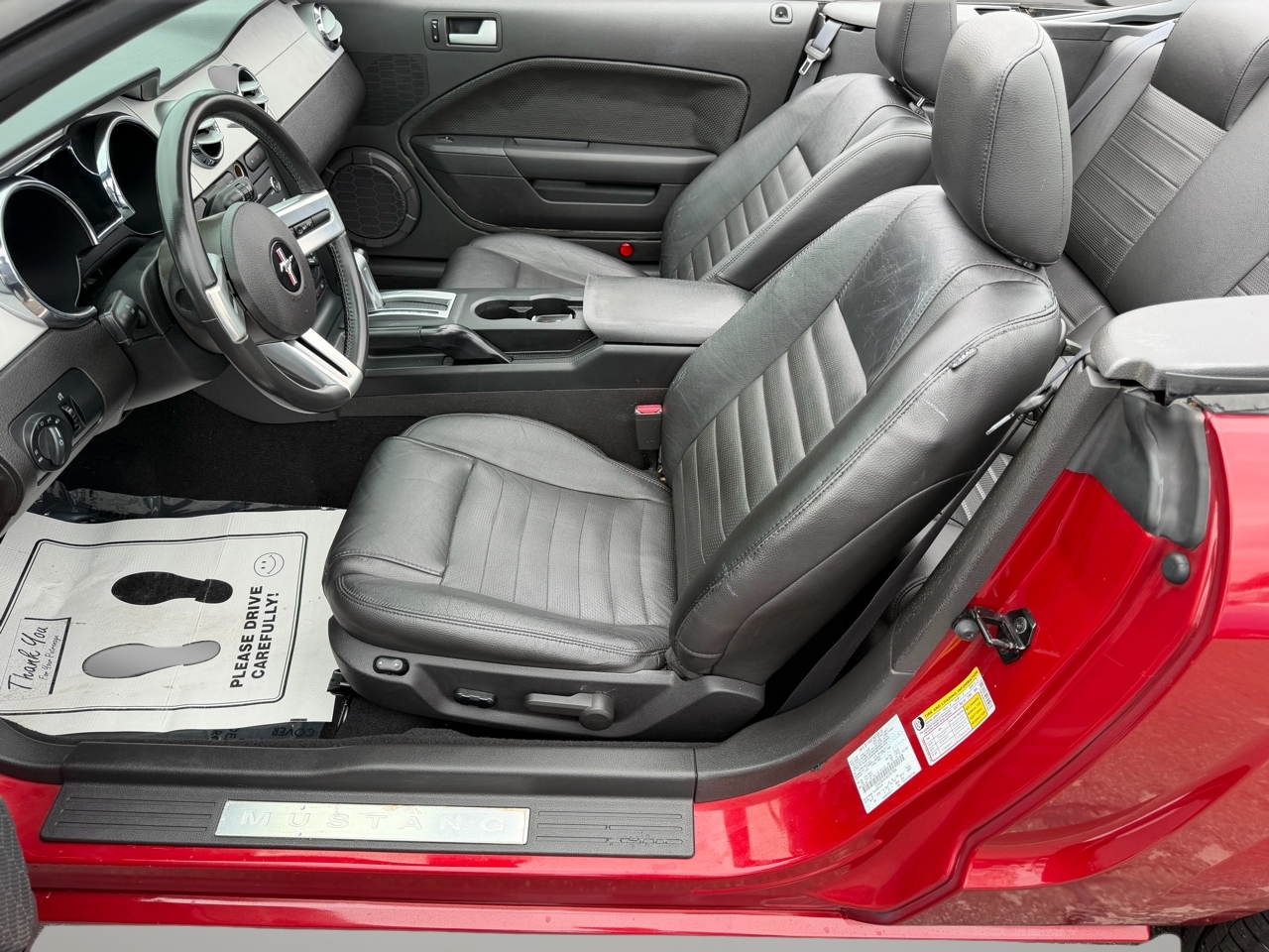 Ford Mustang GT Deluxe Convertible 2008