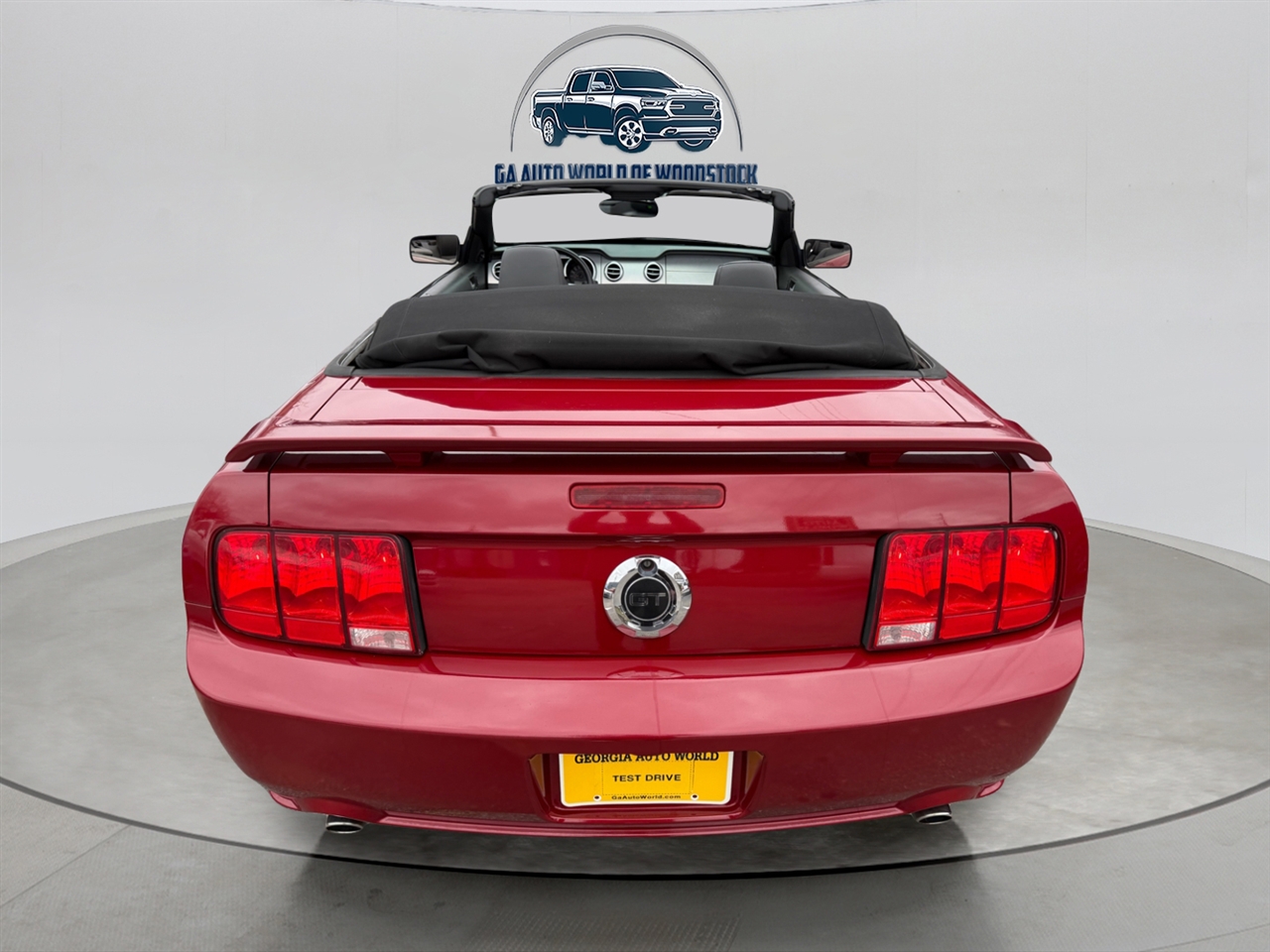 Ford Mustang GT Deluxe Convertible 2008