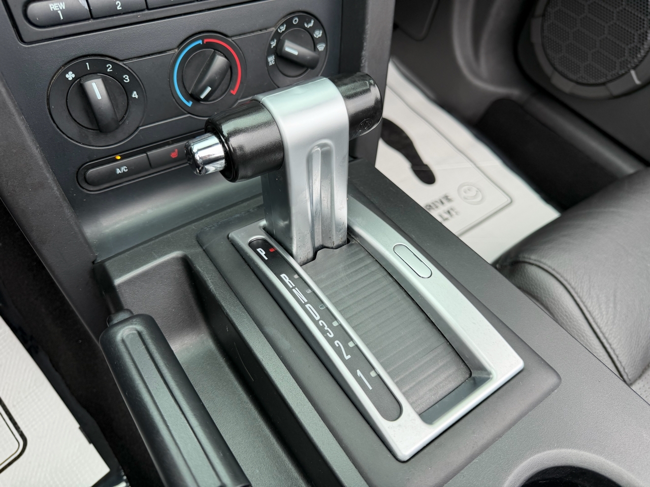 Ford Mustang GT Deluxe Convertible 2008