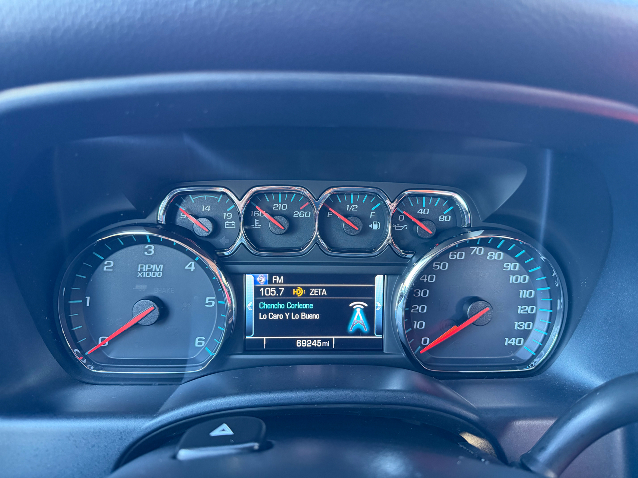 Chevrolet Silverado 1500 1LT Crew Cab 2WD 2018