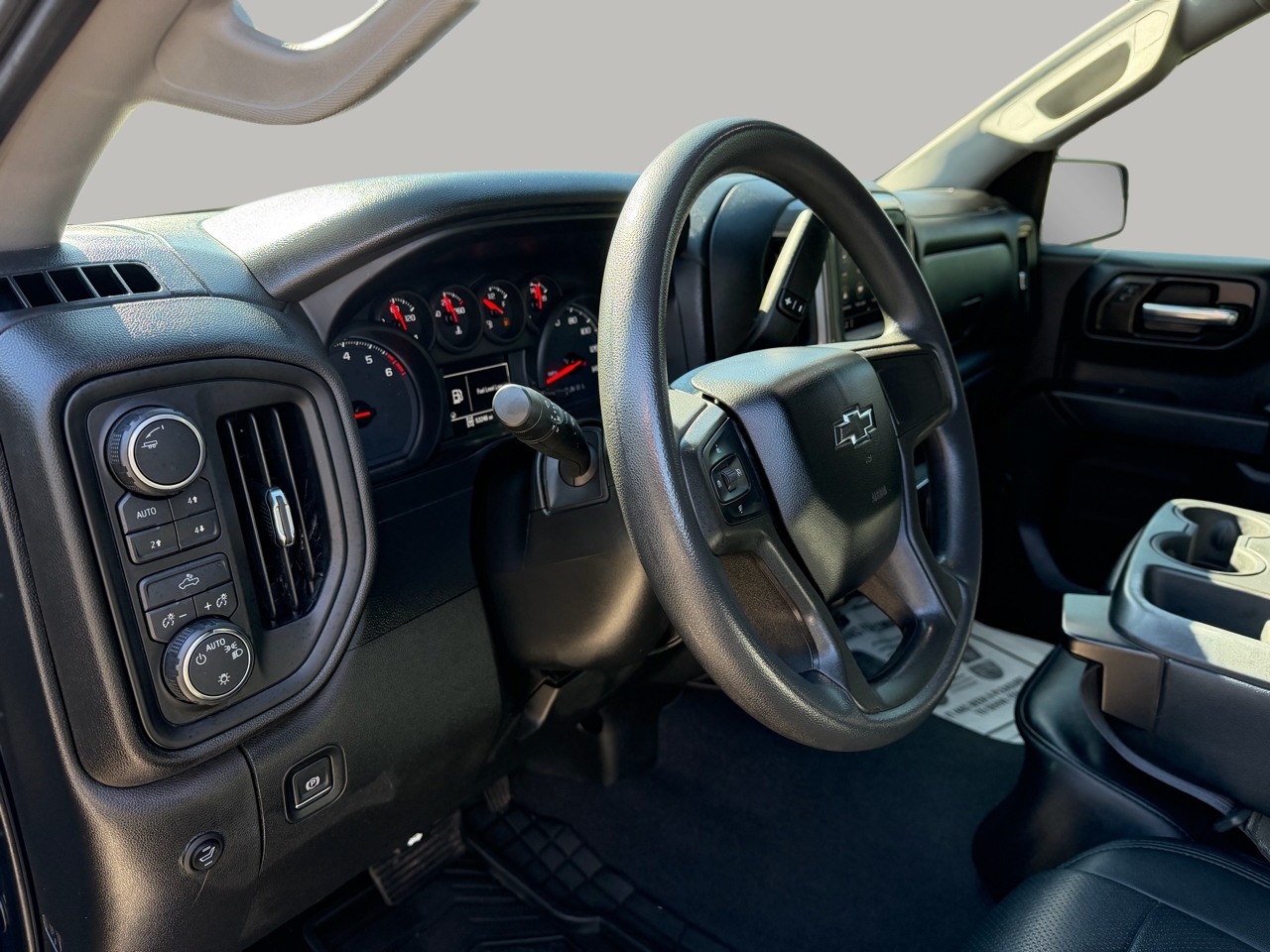 Chevrolet Silverado 1500 Custom Trail Boss Crew Cab Short Box 4WD 2020