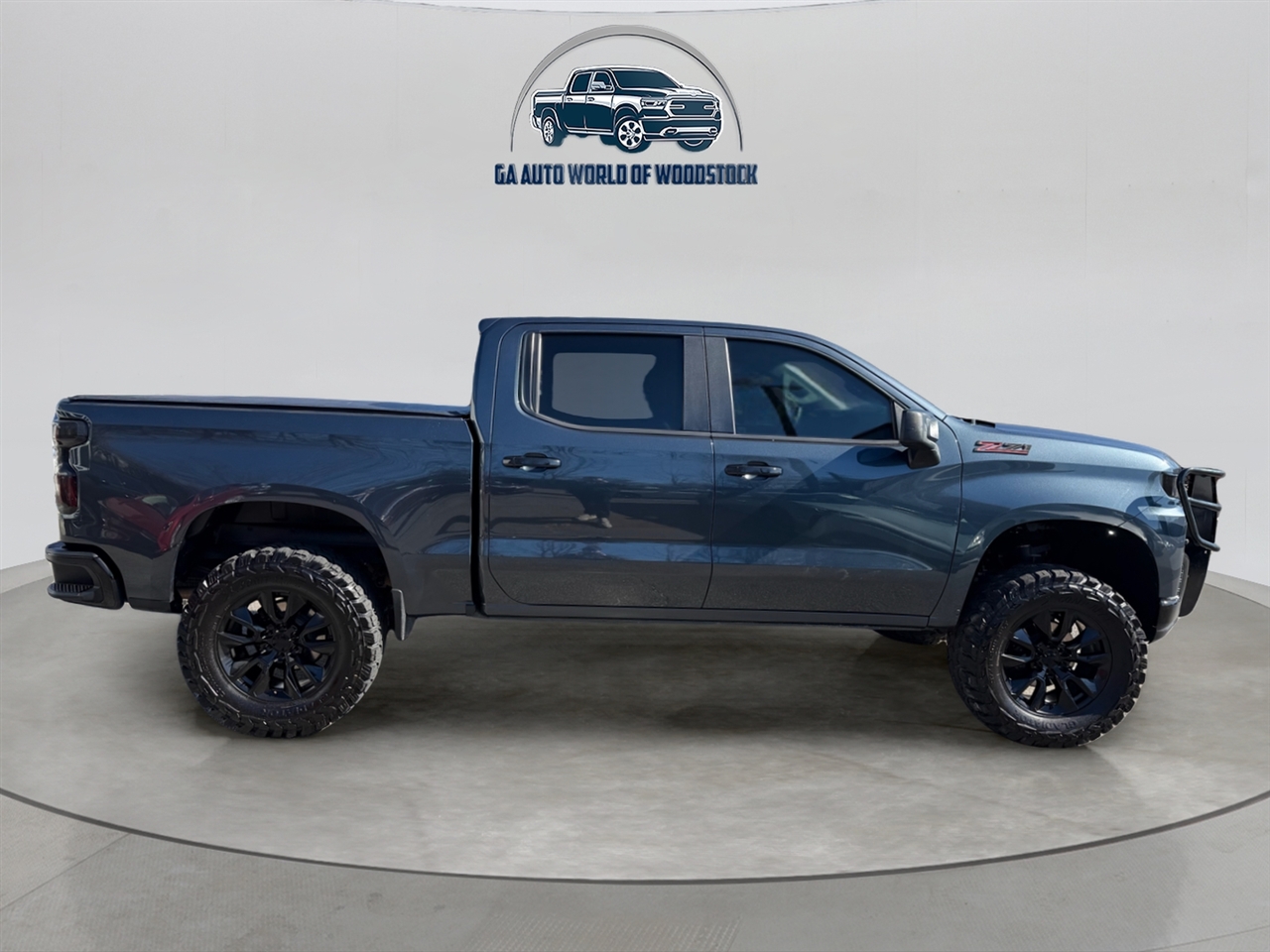 Chevrolet Silverado 1500 Custom Trail Boss Crew Cab Short Box 4WD 2020