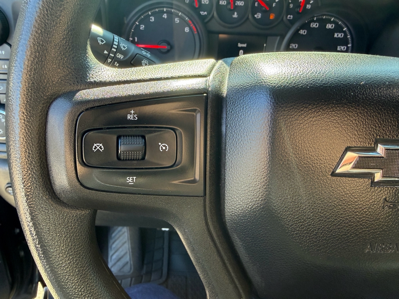 Chevrolet Silverado 1500 Custom Trail Boss Crew Cab Short Box 4WD 2020