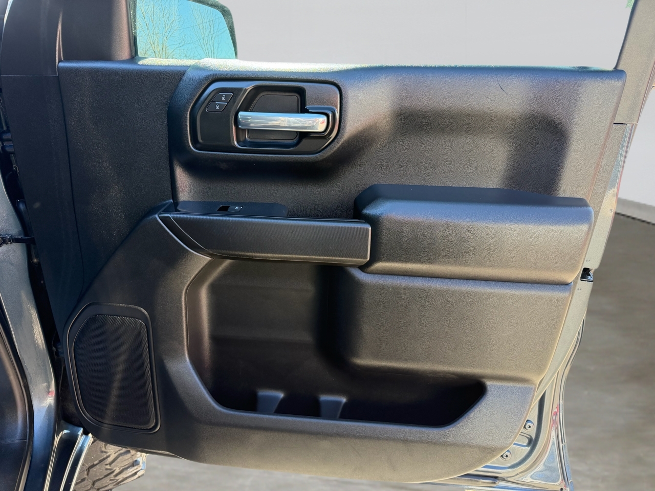 Chevrolet Silverado 1500 Custom Trail Boss Crew Cab Short Box 4WD 2020