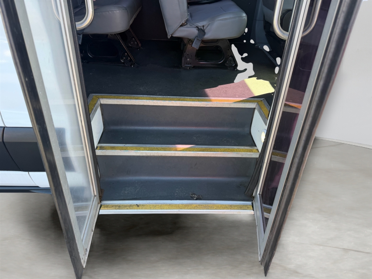 Ford Transit 350 Wagon HD High Roof XLT Dual Slide. 148 WB EL 2019