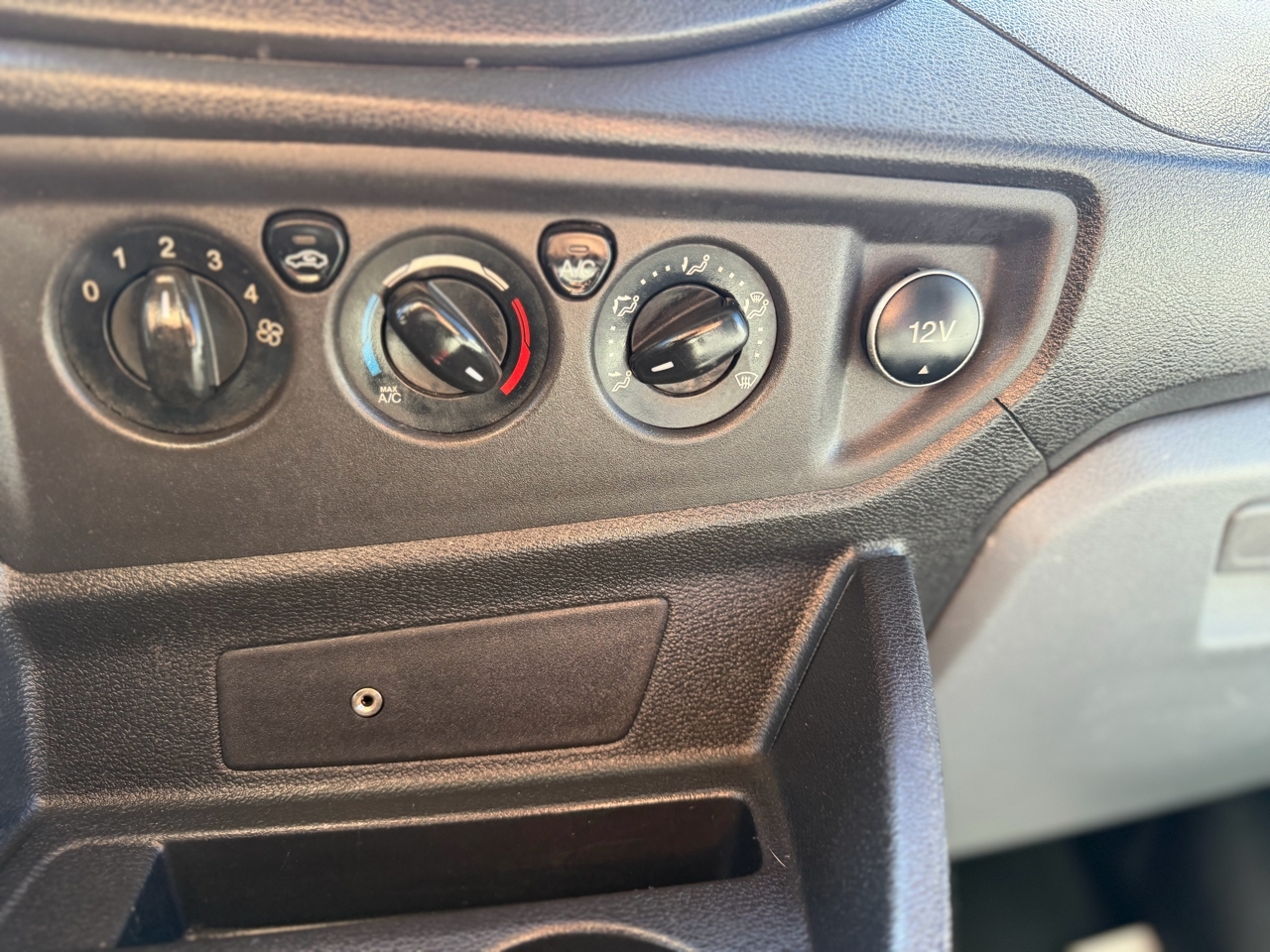 Ford Transit 350 Wagon HD High Roof XLT Dual Slide. 148 WB EL 2019