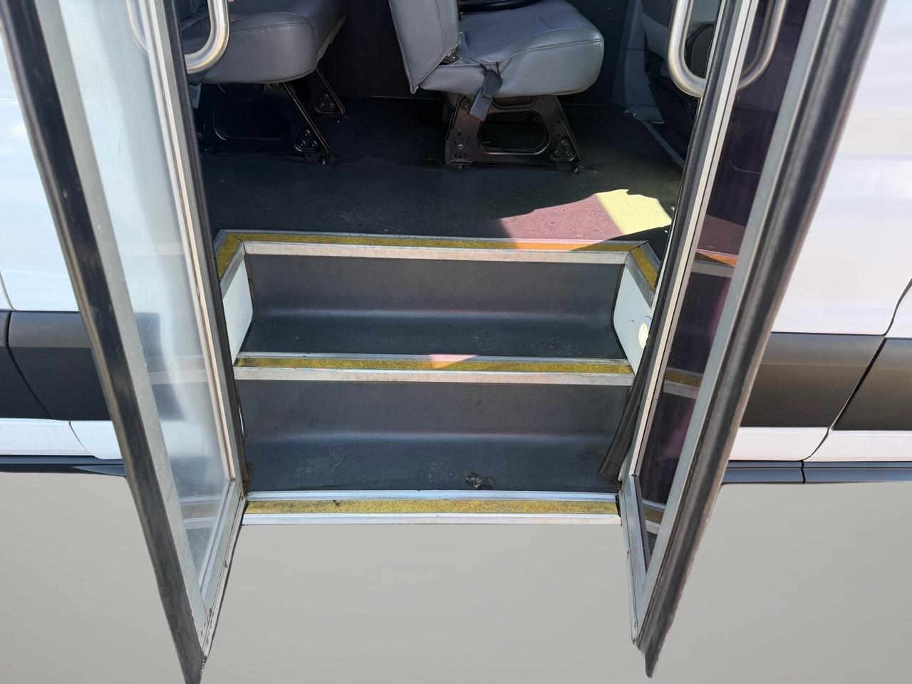 Ford Transit 350 Wagon HD High Roof XLT Dual Slide. 148 WB EL 2019