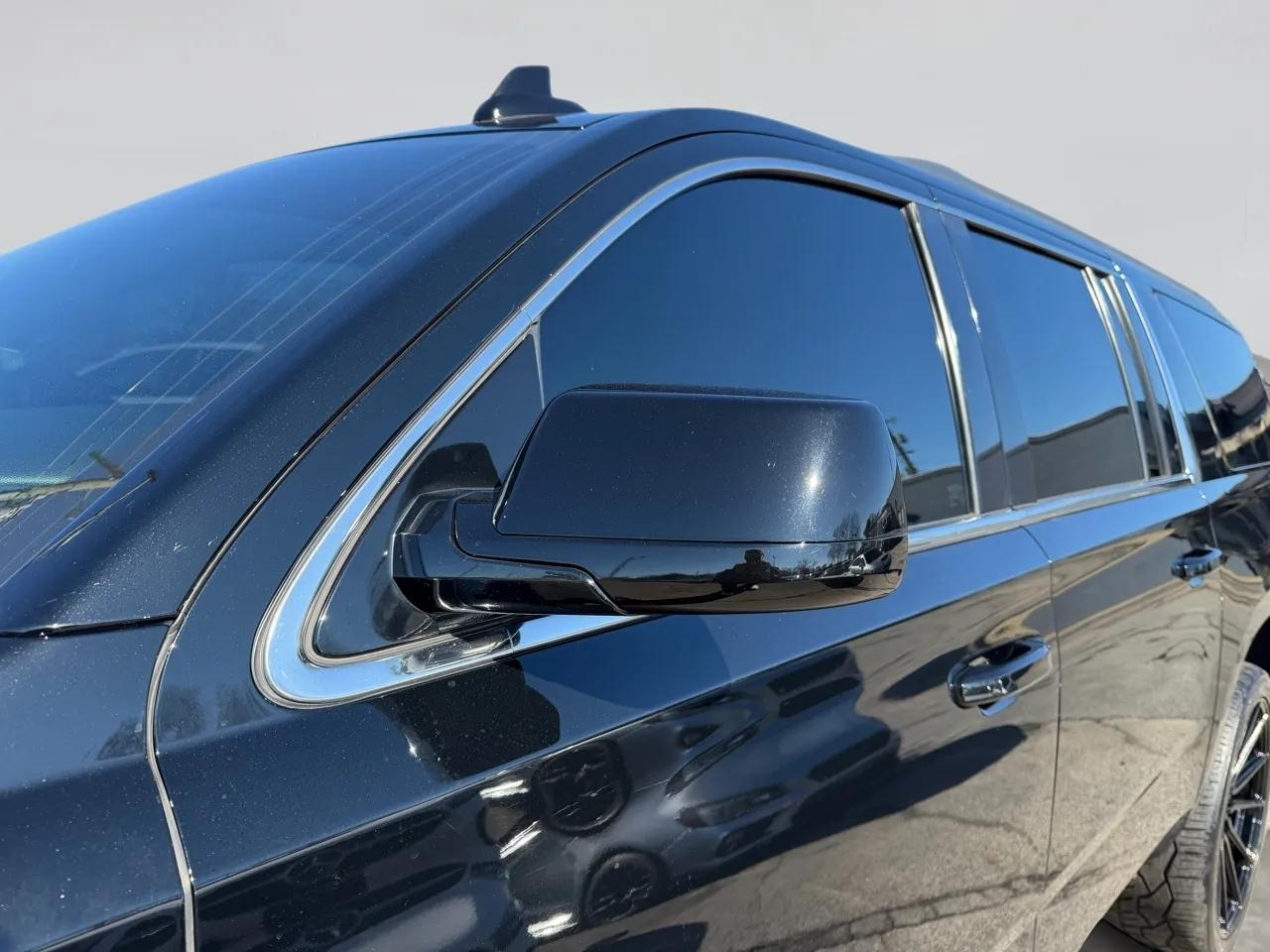 Chevrolet Suburban LT 2WD 2020