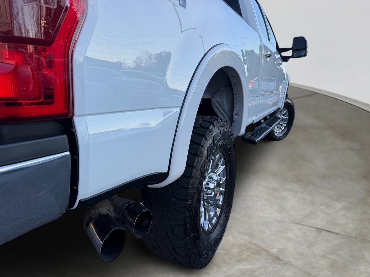 Ford F-250 SD Lariat Crew Cab 4WD 2019