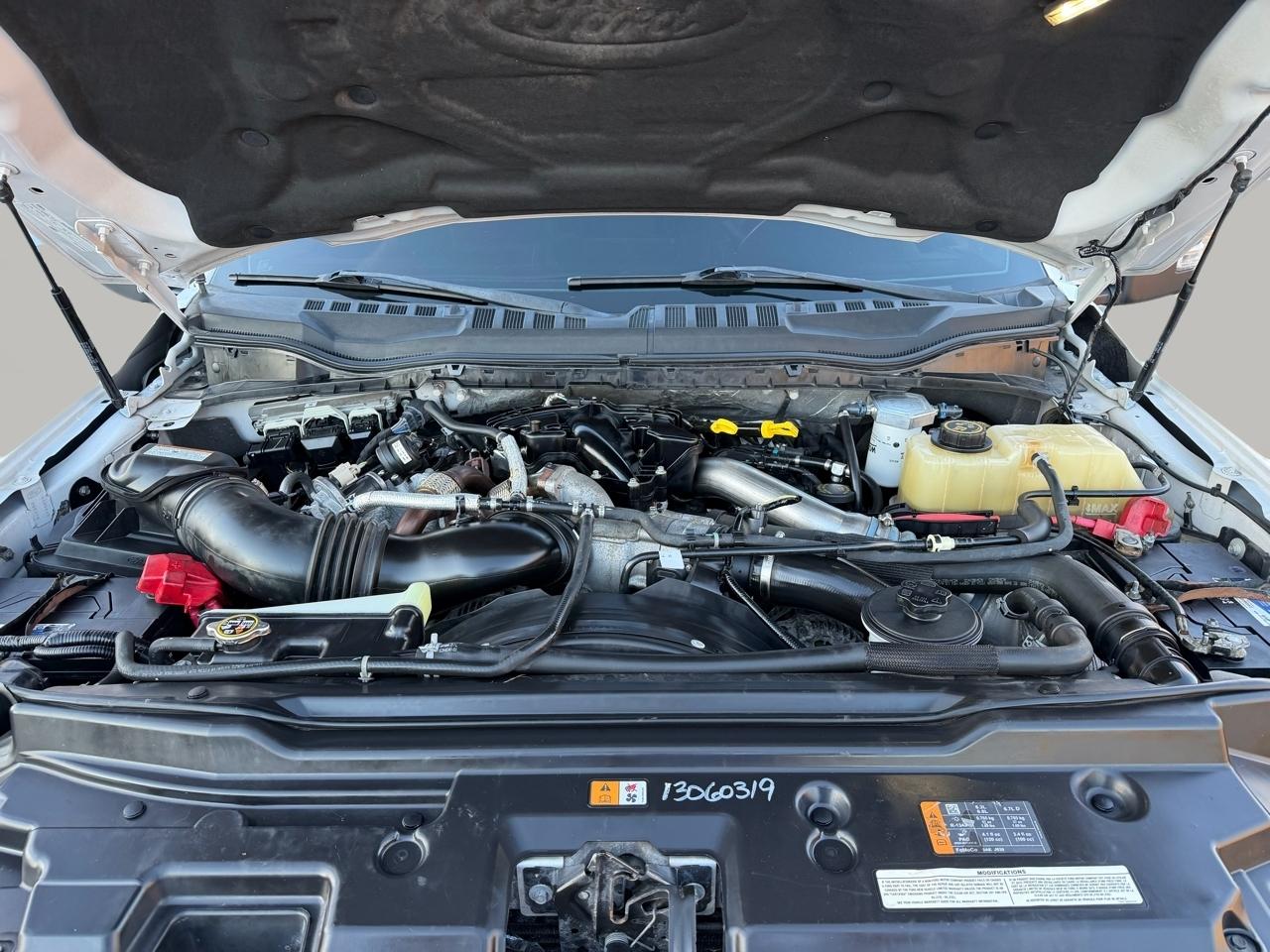 Ford F-250 SD Lariat Crew Cab 4WD 2019