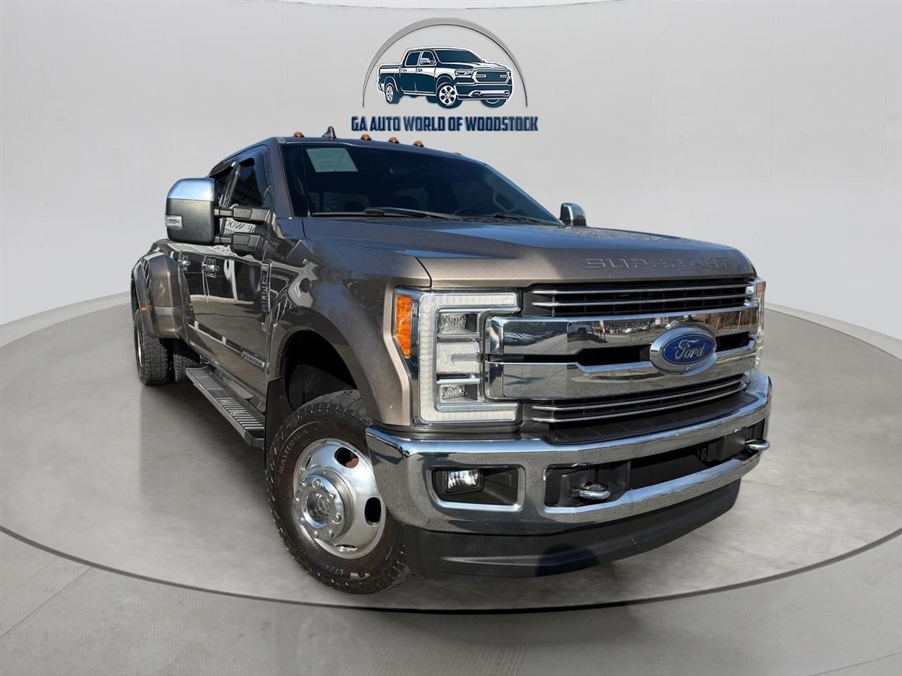 Ford F-350 SD Lariat Crew Cab Long Bed DRW 4WD 2019