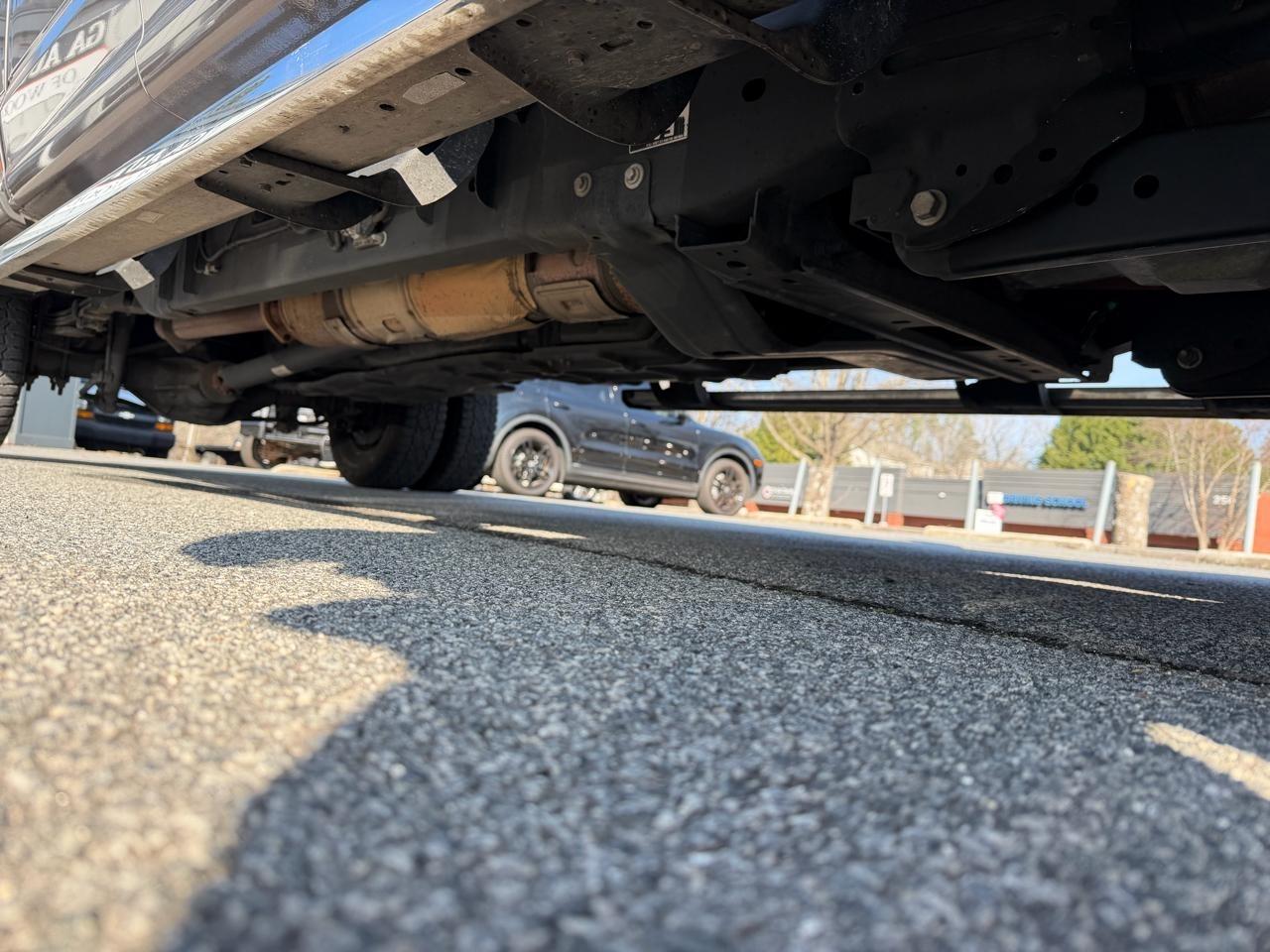 Ford F-350 SD Lariat Crew Cab Long Bed DRW 4WD 2019