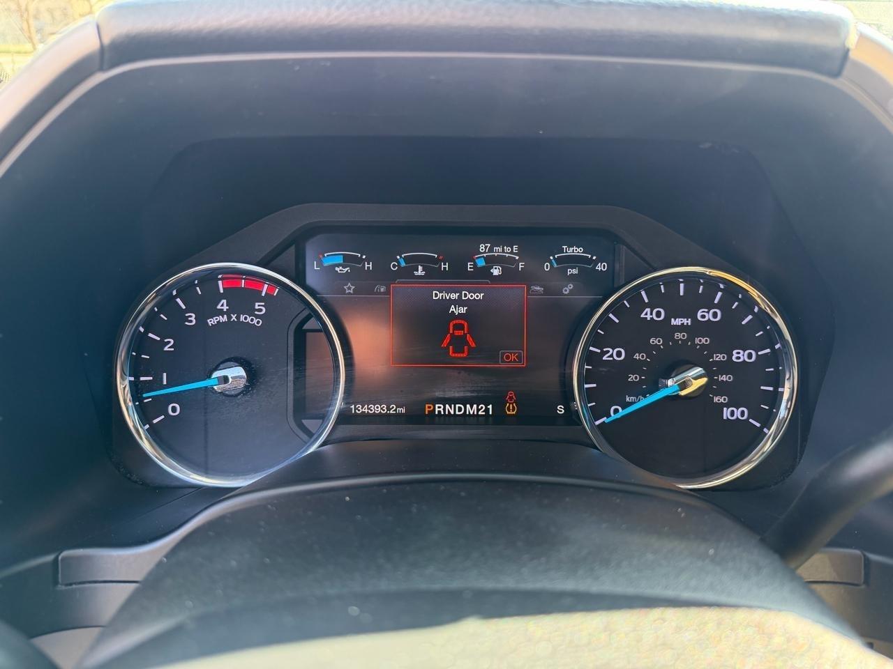 Ford F-350 SD Lariat Crew Cab Long Bed DRW 4WD 2019