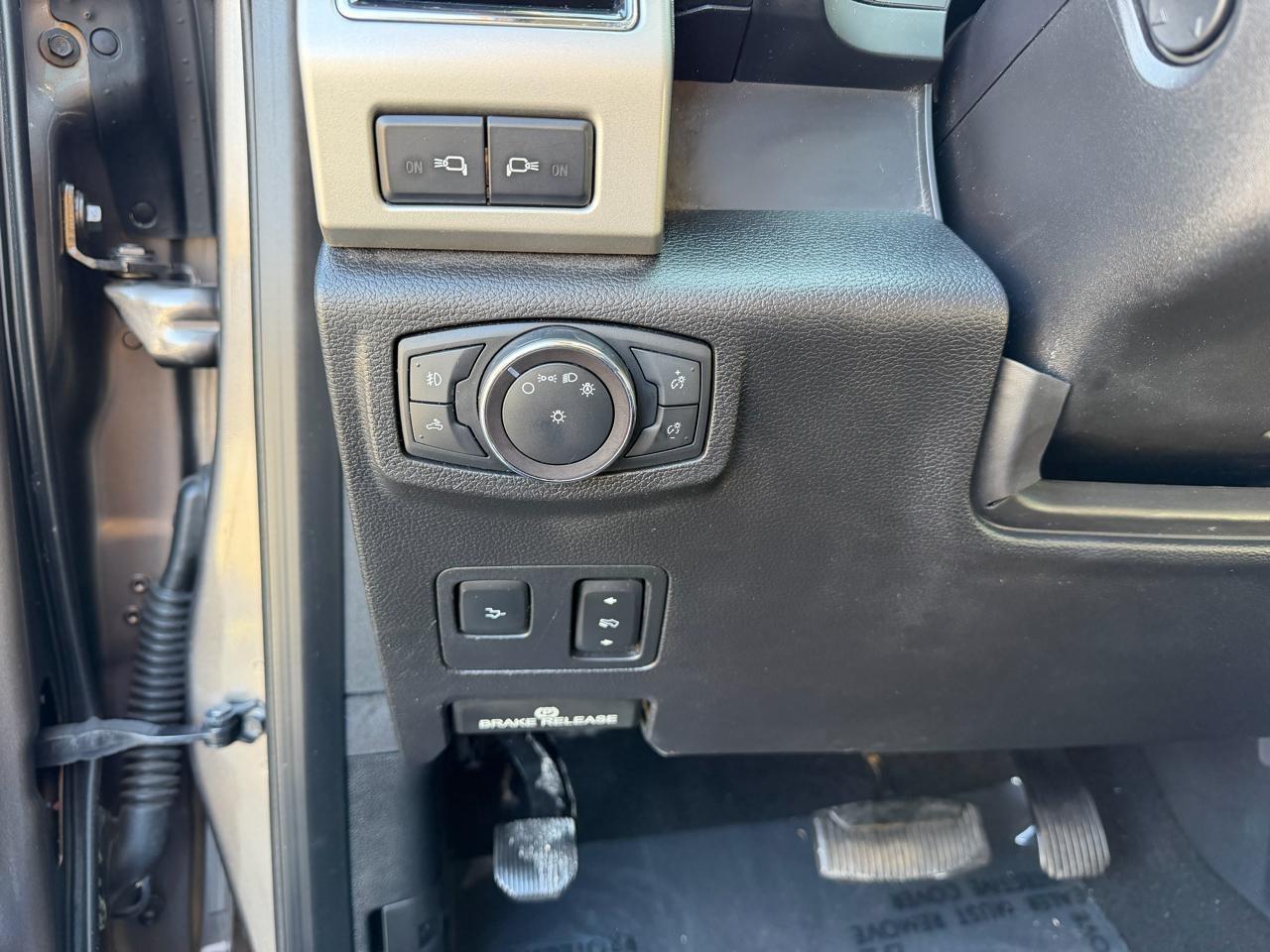 Ford F-350 SD Lariat Crew Cab Long Bed DRW 4WD 2019