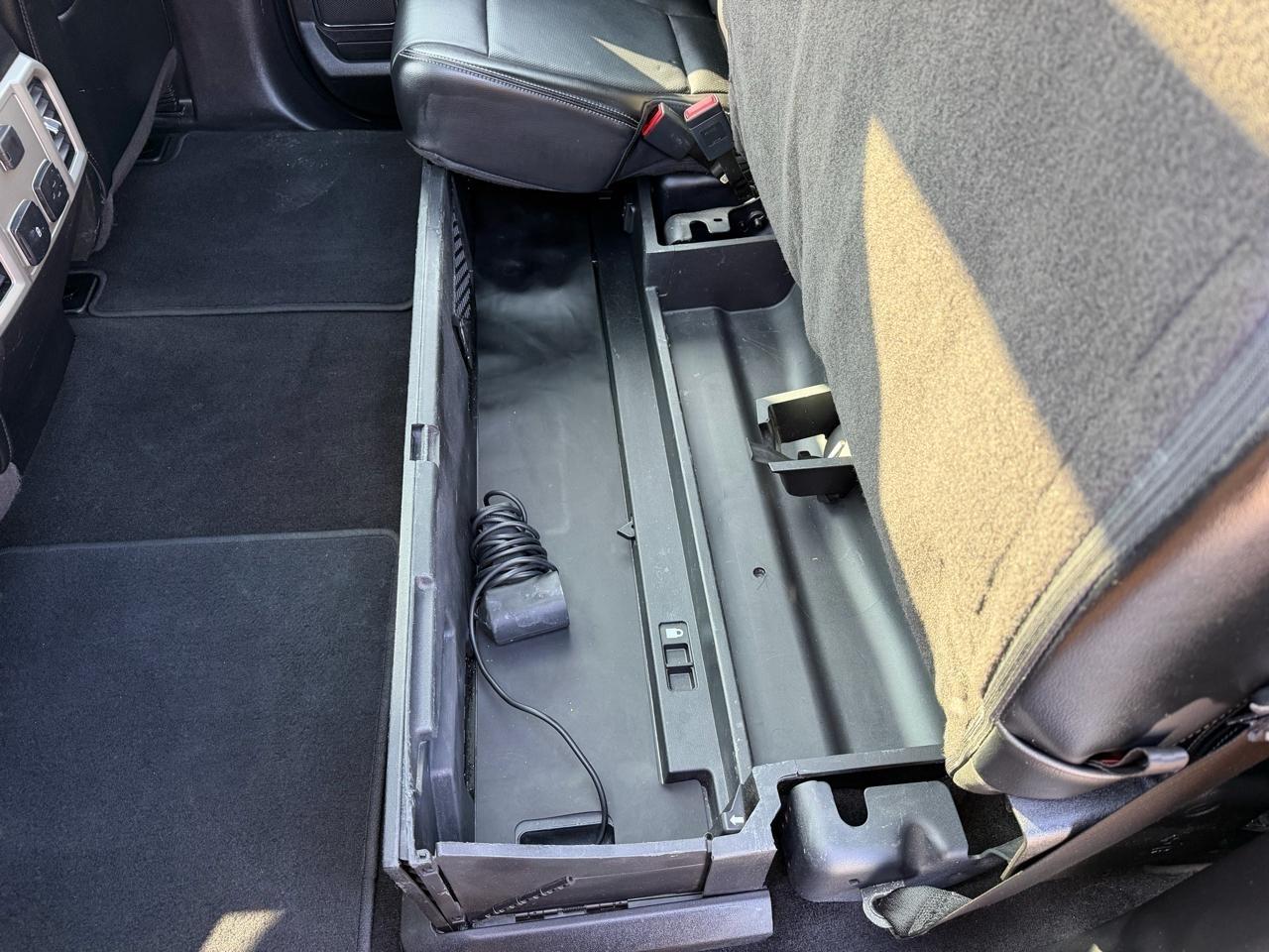 Ford F-350 SD Lariat Crew Cab Long Bed DRW 4WD 2019