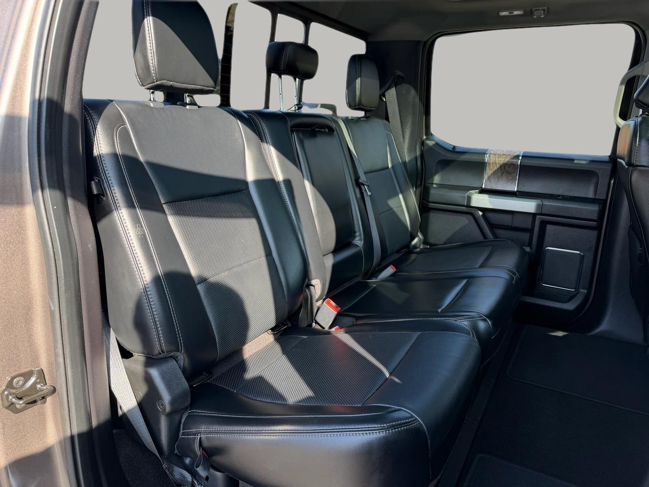 Ford F-350 SD Lariat Crew Cab Long Bed DRW 4WD 2019